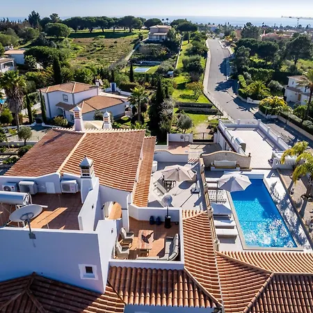 Beautiful Carvoeiro - 4 Bedrooms - Valley Sun - Private Pool And Panoramic Ocean Views - Algarve