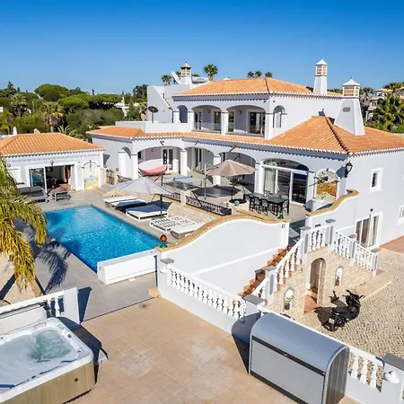 Beautiful Carvoeiro - 4 Bedrooms - Valley Sun - Private Pool And Panoramic Ocean Views - Algarve * Carvoeiro (Lagoa)