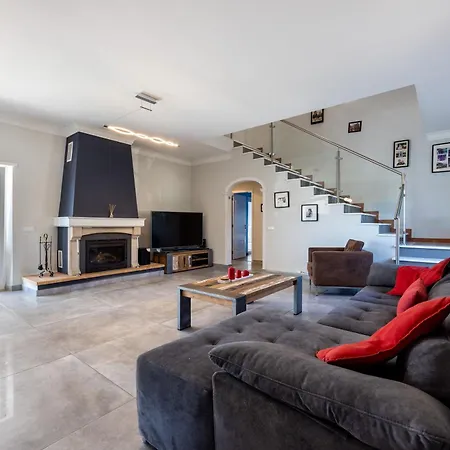 Beautiful Carvoeiro - 4 Bedrooms - Valley Sun - Private Pool And Panoramic Ocean Views - Algarve Willa