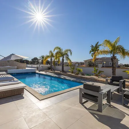 Beautiful Carvoeiro - 4 Bedrooms - Valley Sun - Private Pool And Panoramic Ocean Views - Algarve Carvoeiro (Lagoa)