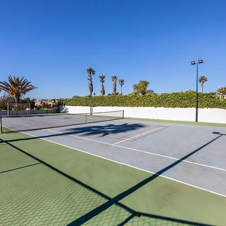 Beautiful Carvoeiro - 4 Bedrooms - Valley Sun - Private Pool And Panoramic Ocean Views - Algarve *